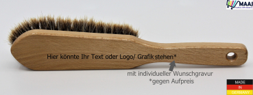 Furniture brush with splitted horsehair placement
