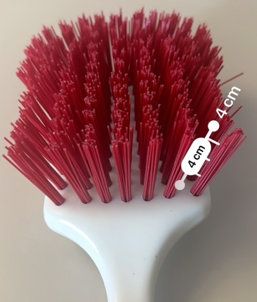 handle brush short red